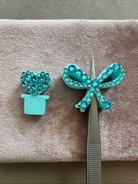Set of 2: The Fawn Doe Blue Bow Straw Topper and Heart Hot Drink Cover